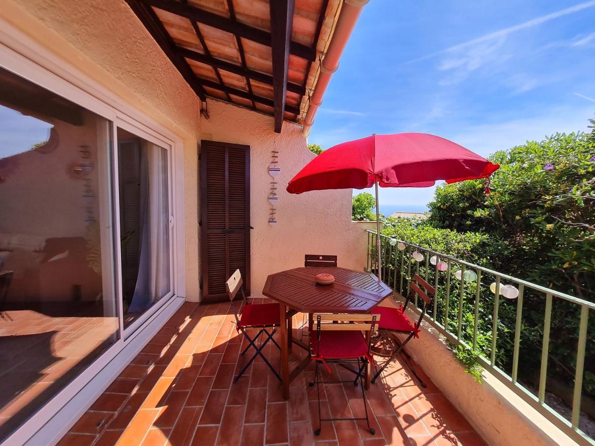 Bel Appartement Renove, Avec Terrasse Et Piscine La Croix-Valmer Eksteriør billede