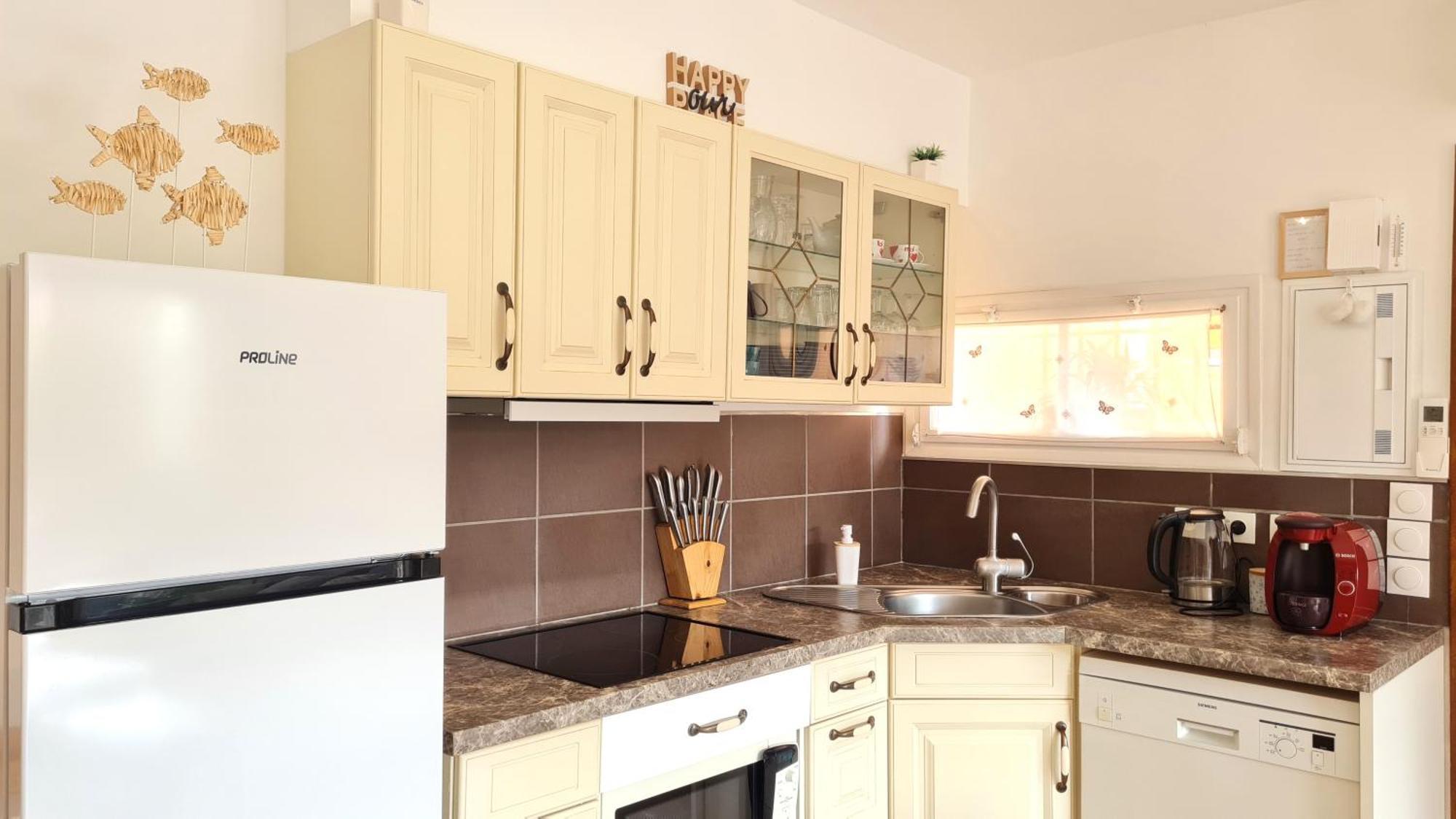 Bel Appartement Renove, Avec Terrasse Et Piscine La Croix-Valmer Eksteriør billede