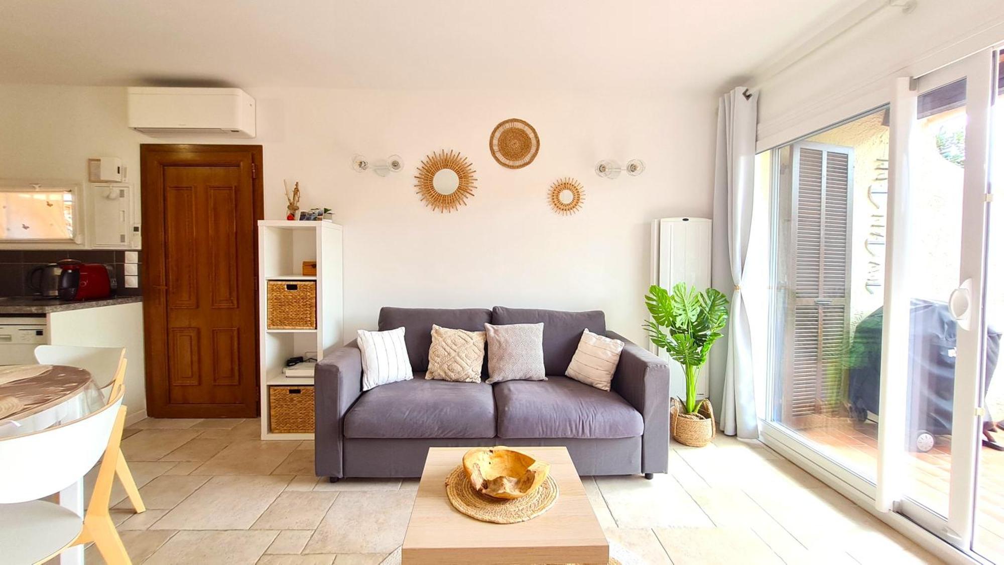 Bel Appartement Renove, Avec Terrasse Et Piscine La Croix-Valmer Eksteriør billede